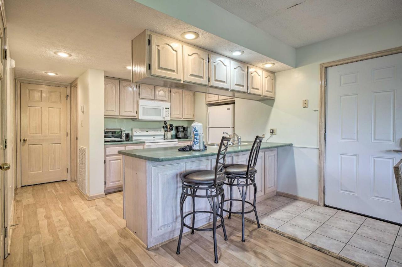 Rustic Pigeon Forge Home With Private Hot Tub! Ngoại thất bức ảnh
