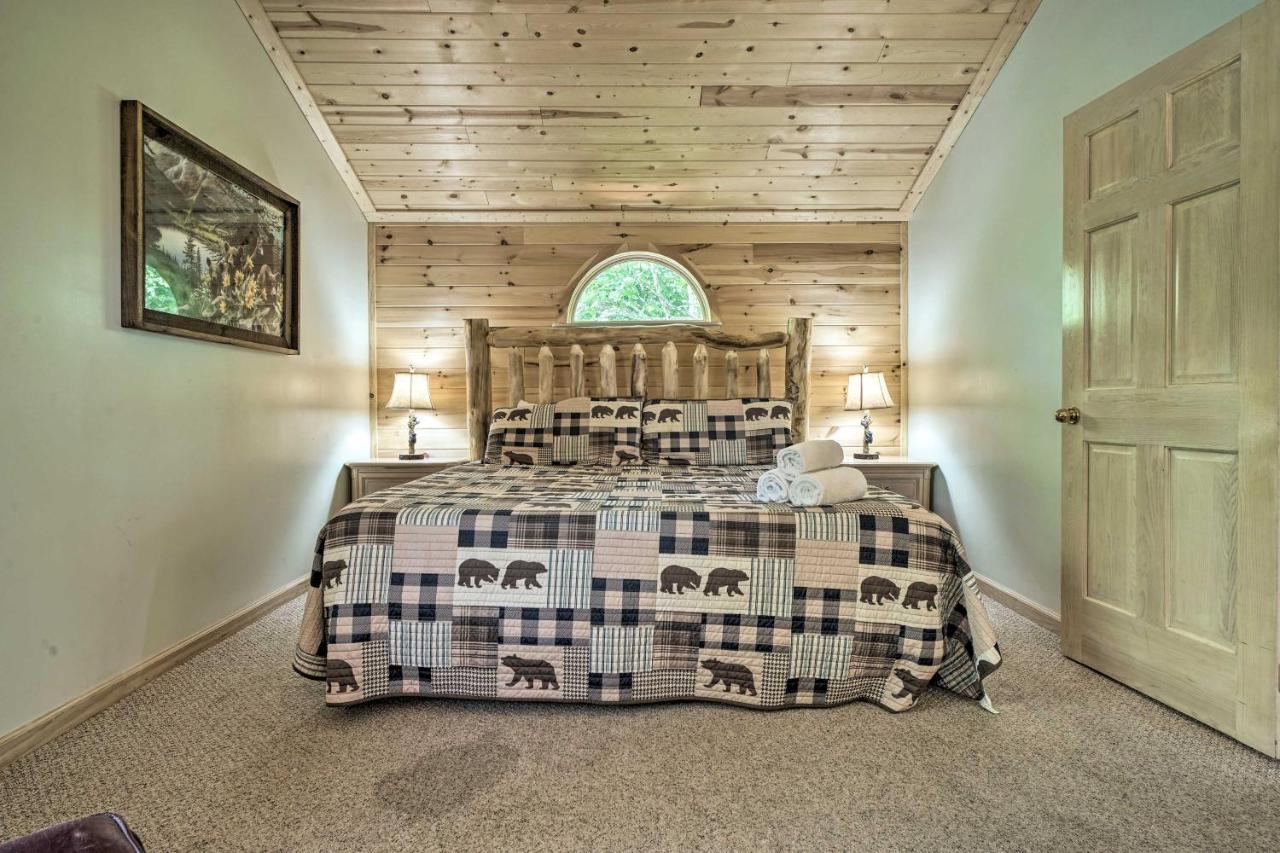 Rustic Pigeon Forge Home With Private Hot Tub! Ngoại thất bức ảnh
