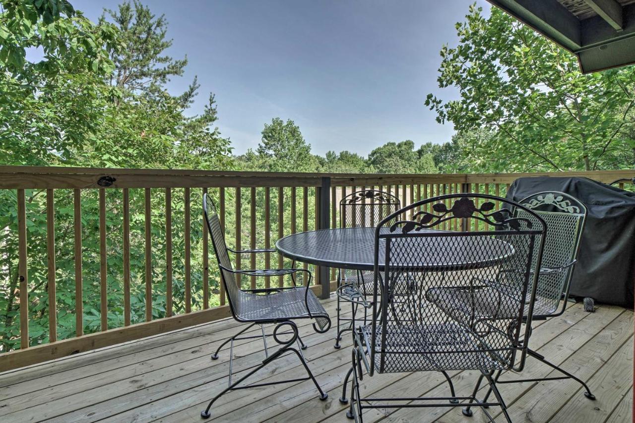 Rustic Pigeon Forge Home With Private Hot Tub! Ngoại thất bức ảnh